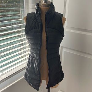 Lululemon - Black Vest - Size 8
